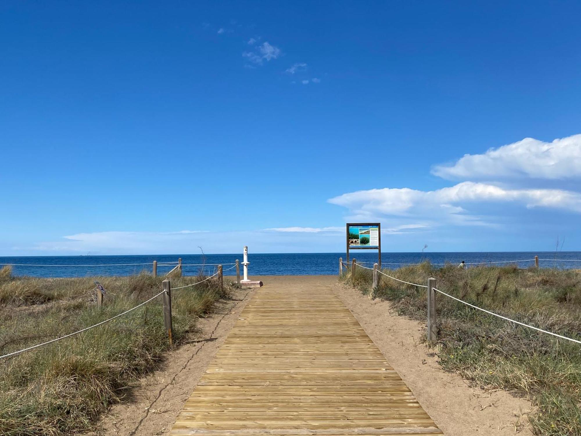 Piso Nuevo Primera Linea A Pie De Playa Denia Exteriör bild