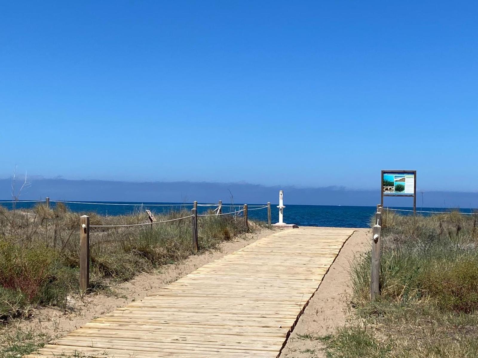 Piso Nuevo Primera Linea A Pie De Playa Denia Exteriör bild